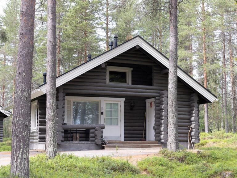 6 henkilön mökki